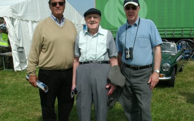 Christopher Markwell meets Baird’s descendants at the Perth Air Show in 2010